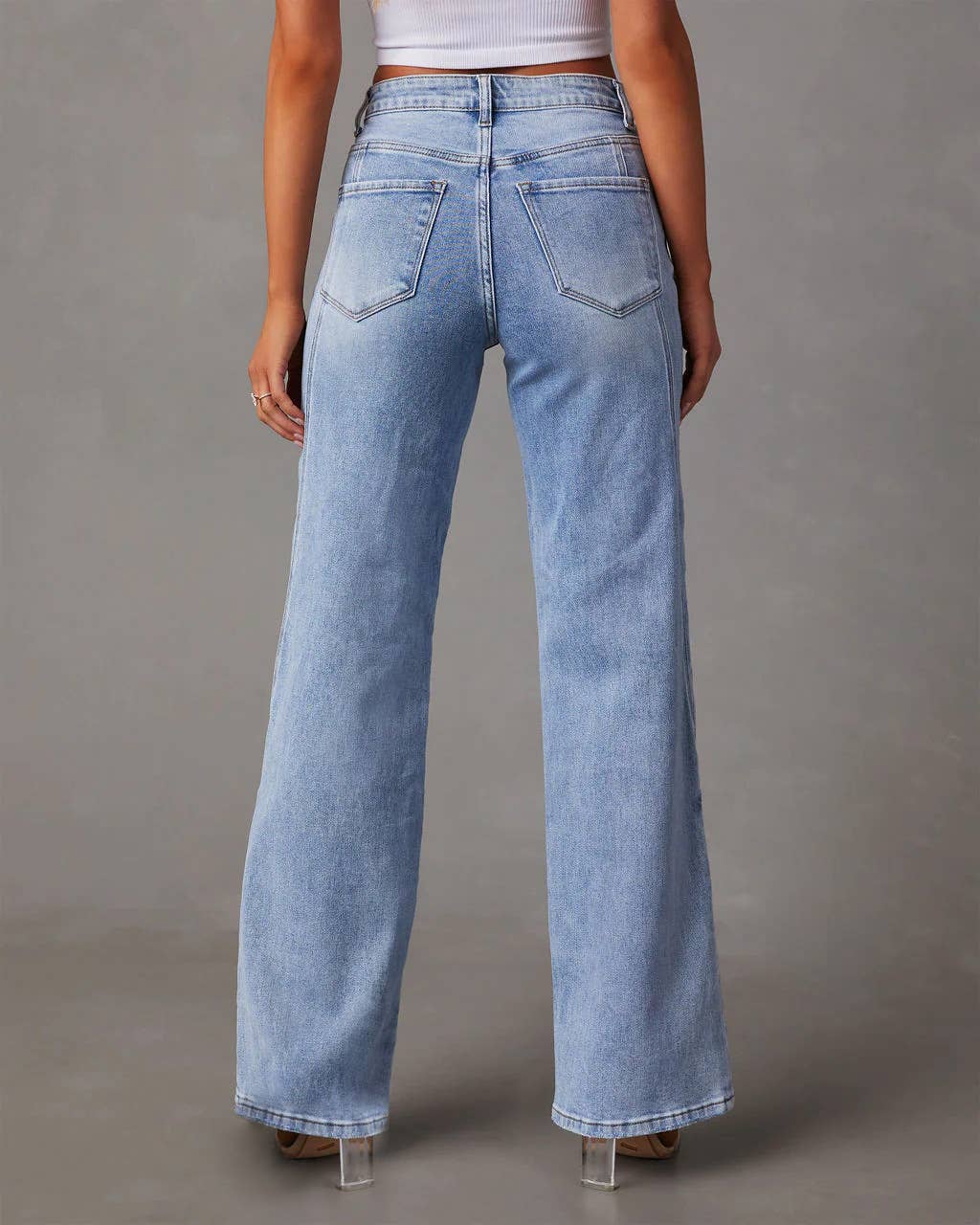 High Rise Loose-Fitting Wide-Leg Jeans