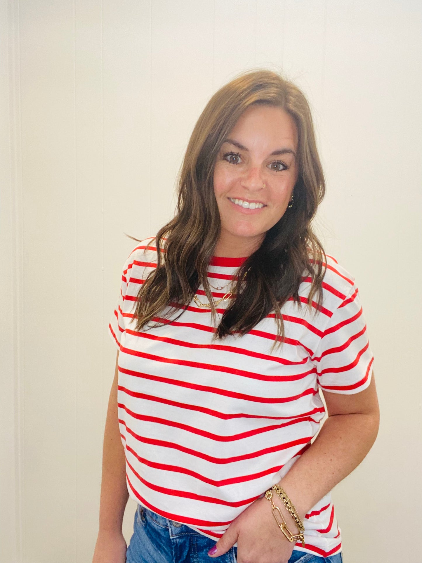 Red and White Short Sleeve Crew Neck Tee