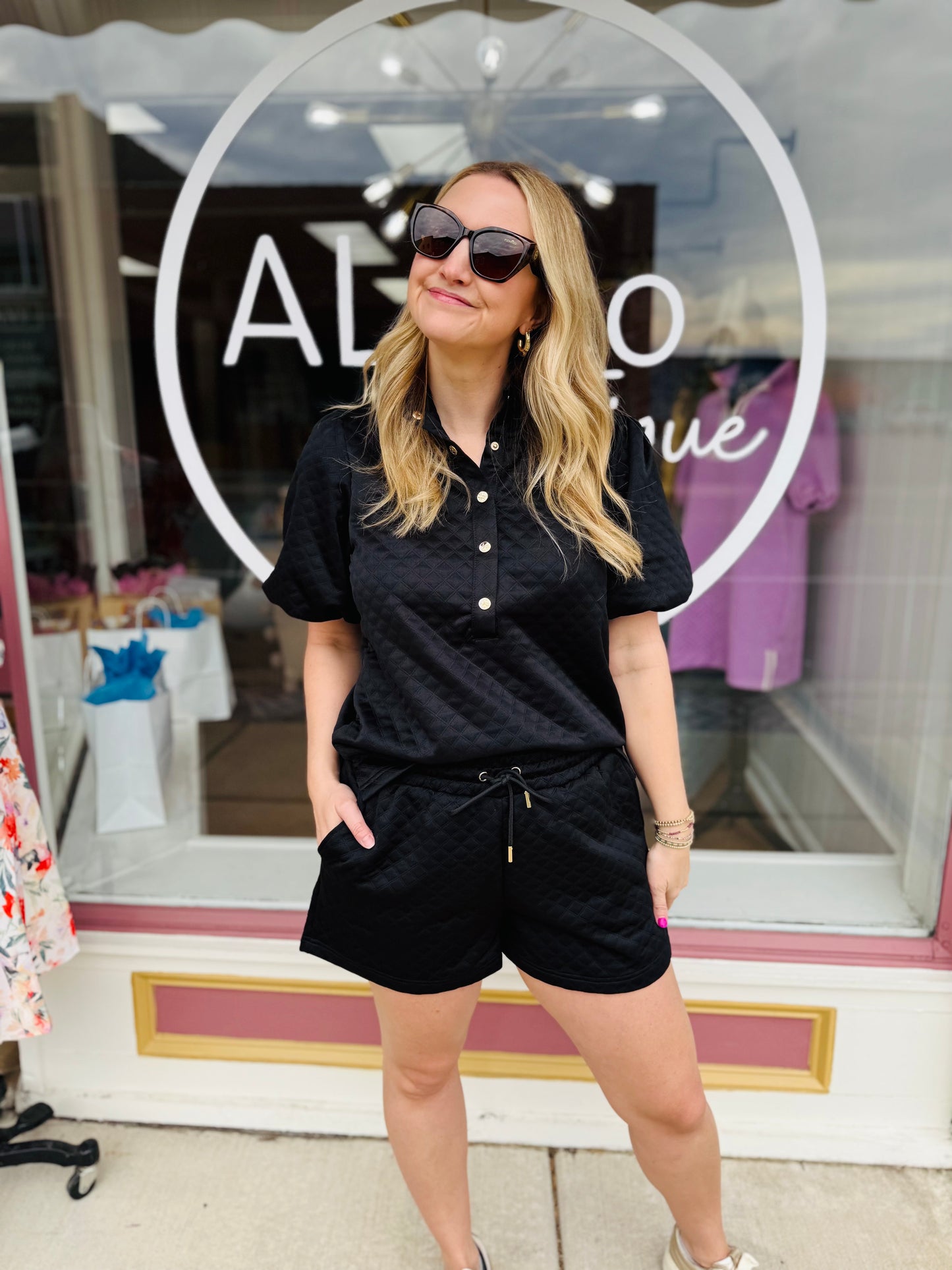 Mary Square Black Short Set
