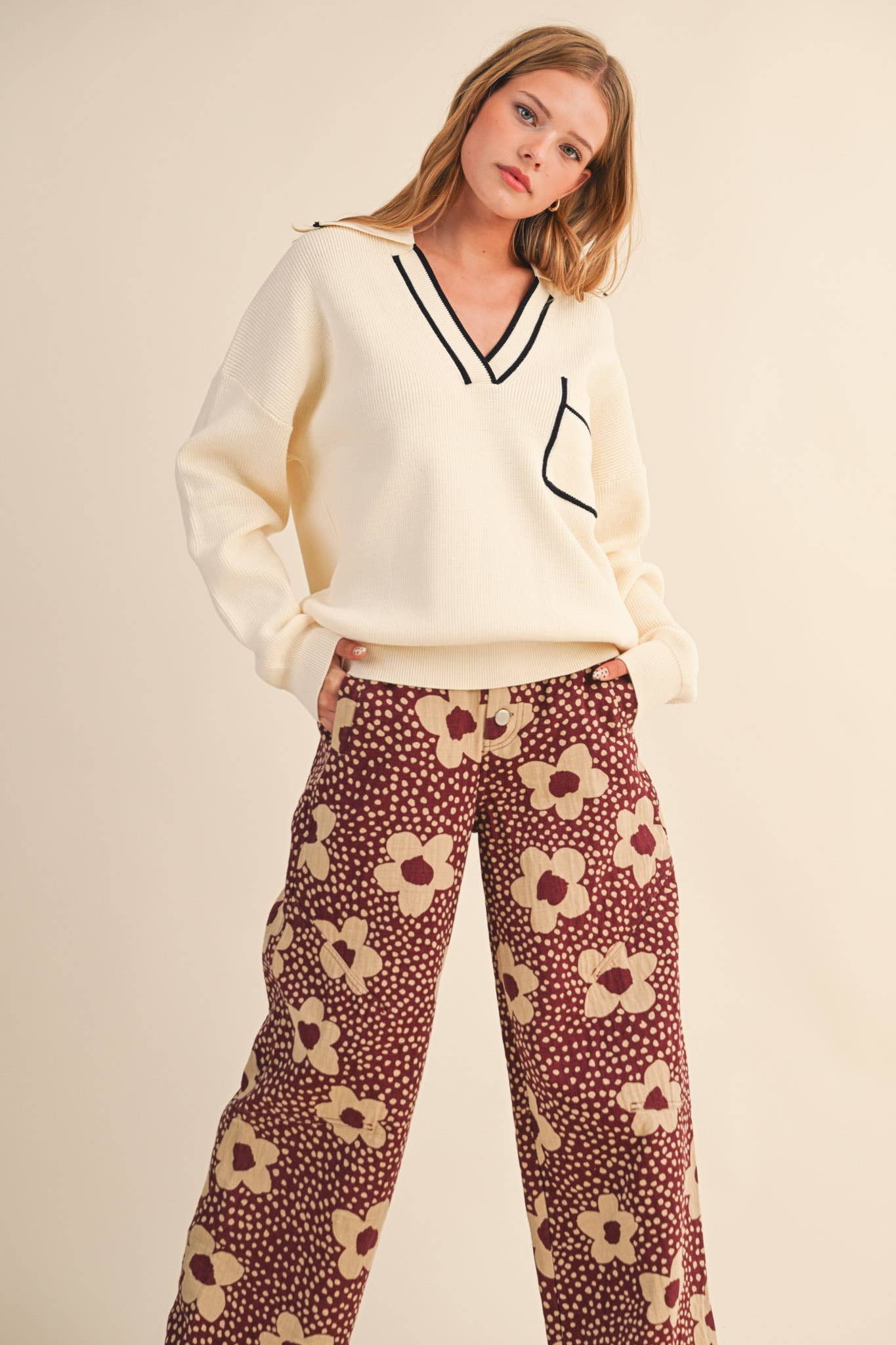 Ribbed Collared V-Neck Pullover Sweater | Women’s Relaxed Fit Knit