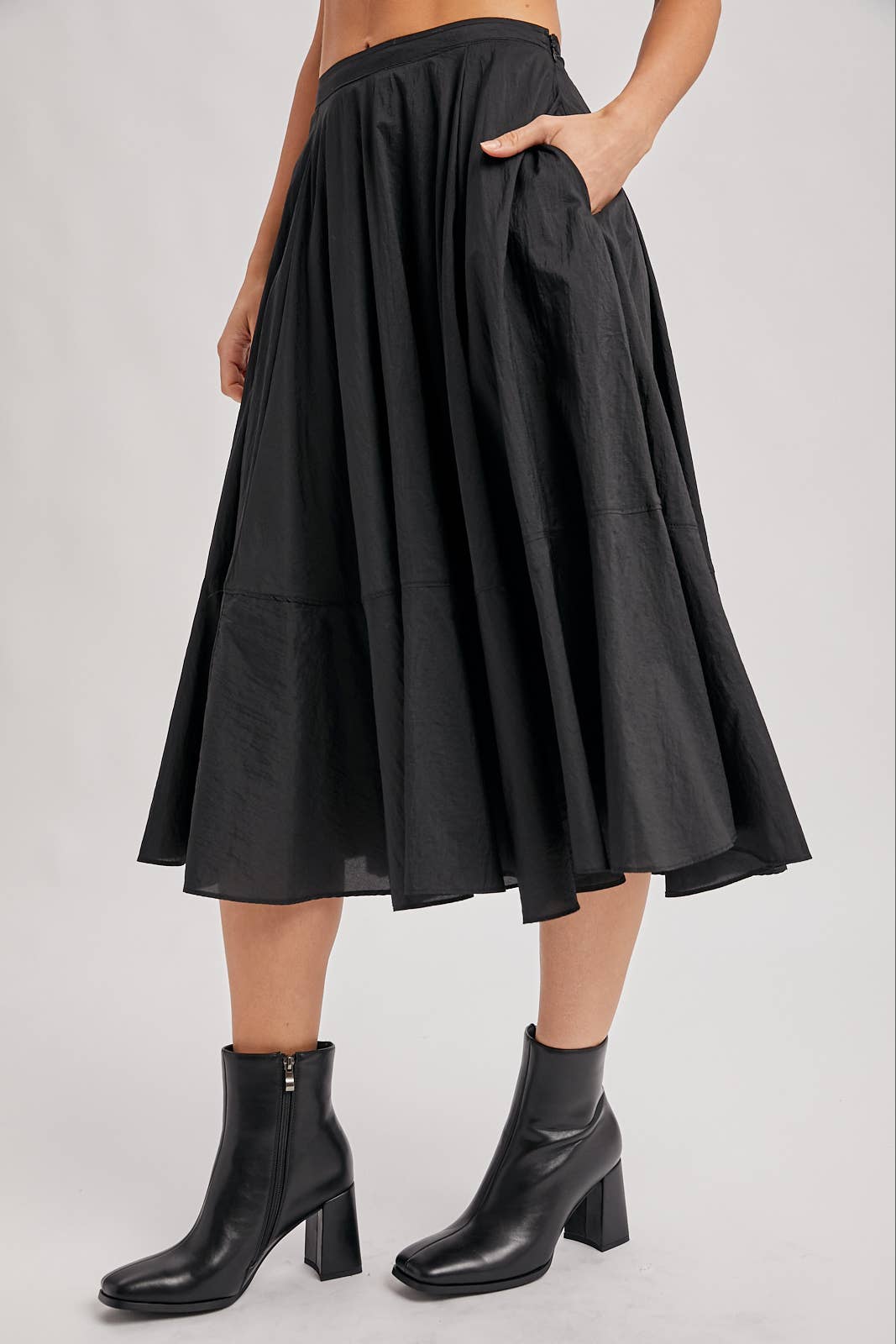 Tiered A-Line Midi Skirt | Lightweight Structured Silhouette