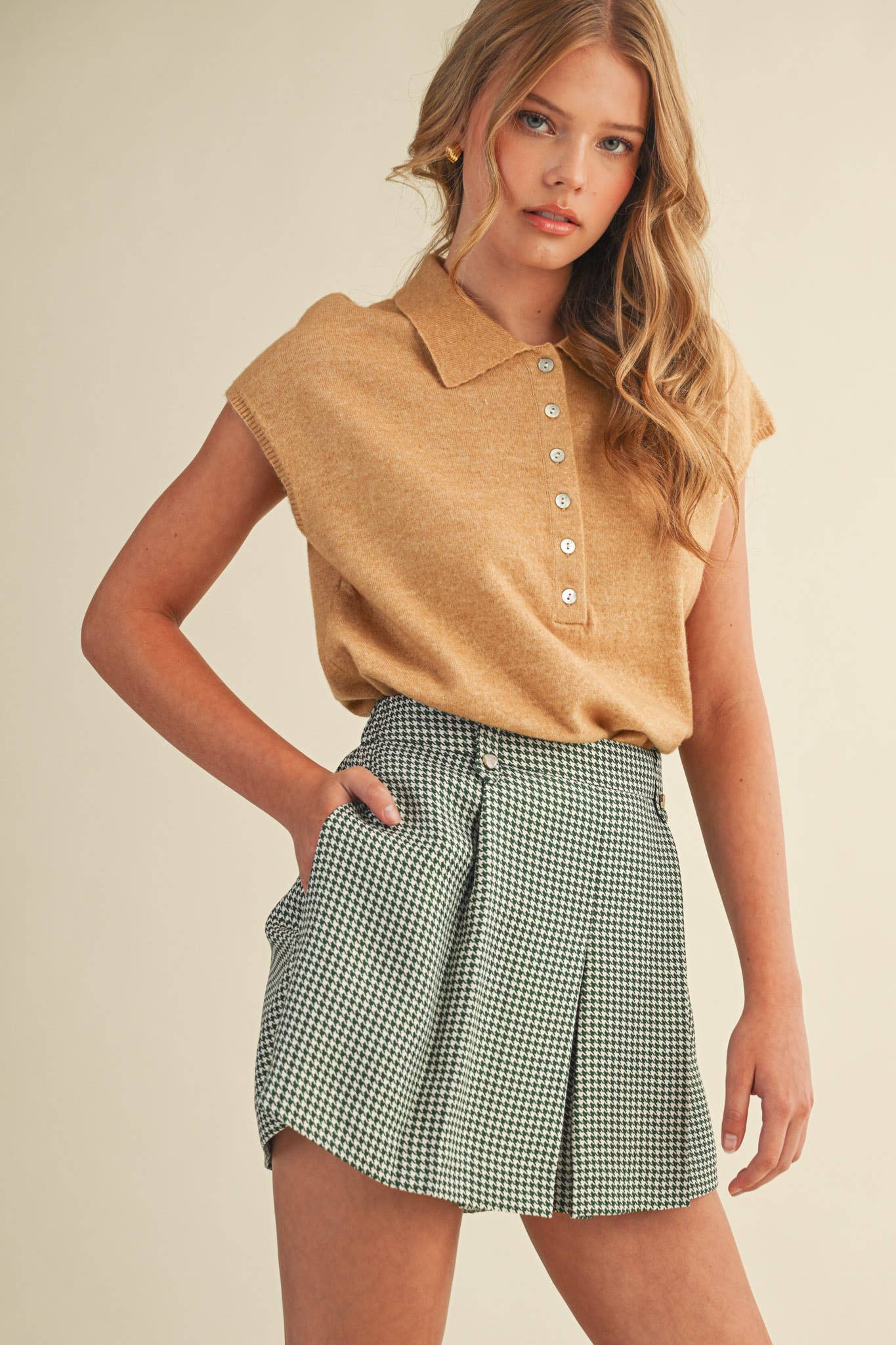 Collared Cap Sleeve Sweater Vest | Women’s Button Front Knit Top