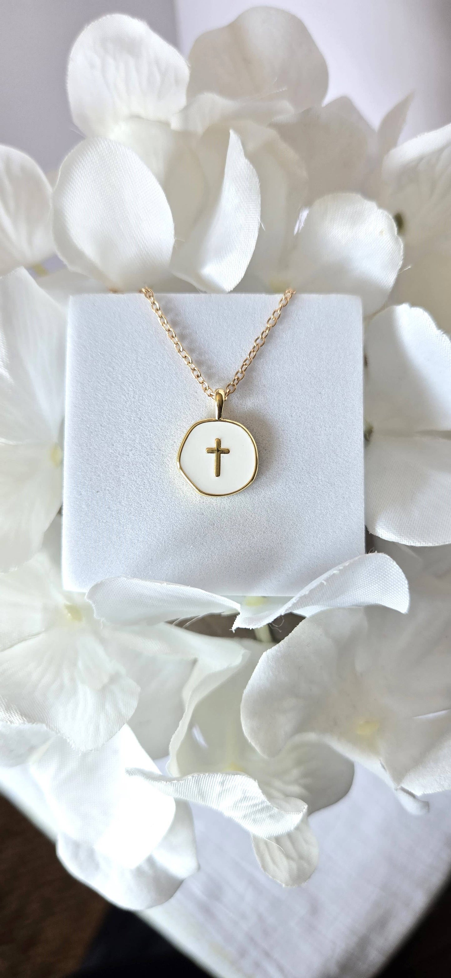 Cross Pendant Necklace