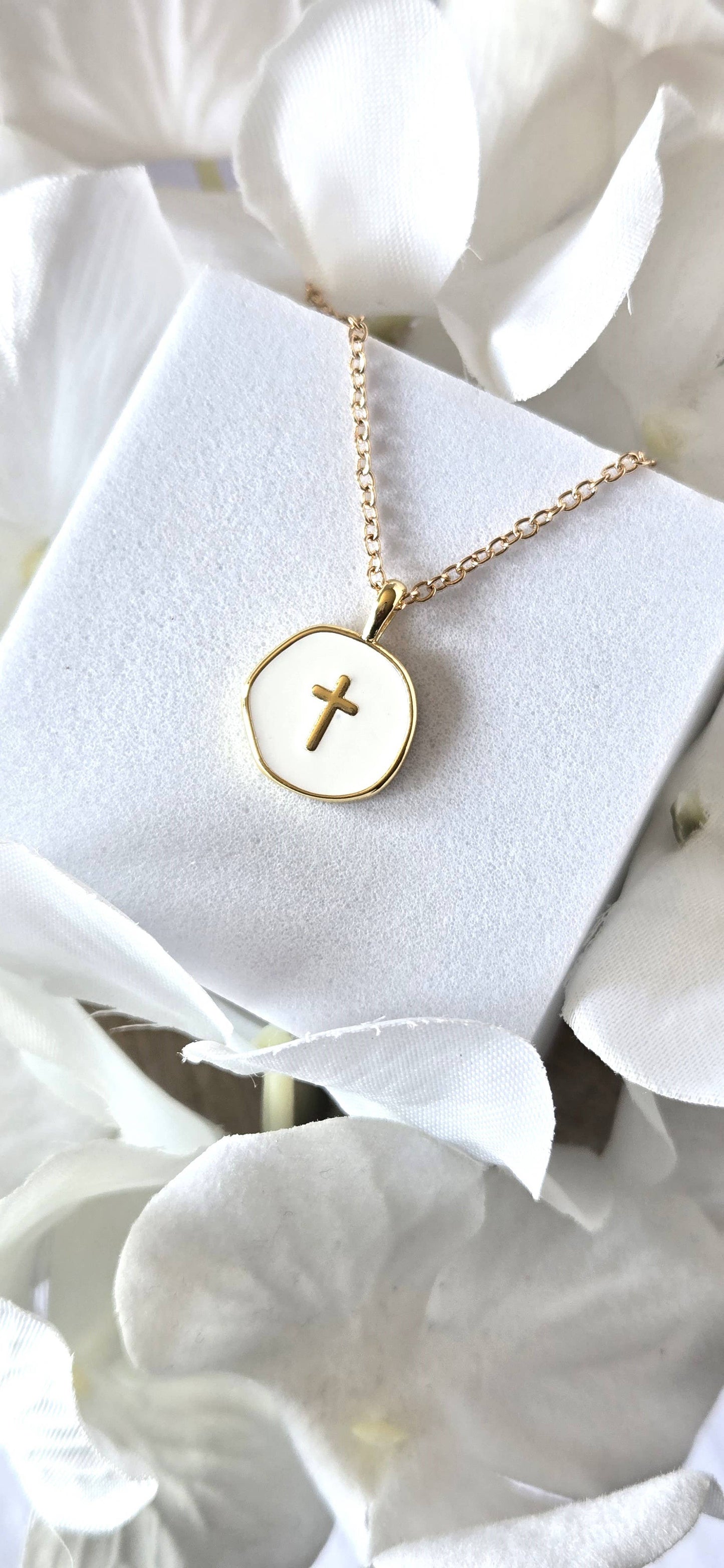 Cross Pendant Necklace