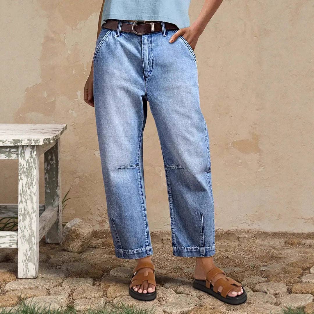 PREORDER - High-Waisted Wide Leg Cropped Jeans – Light Blue